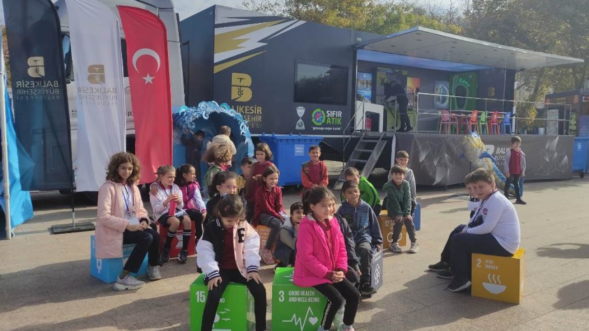 Öğrencilerimiz Mavi Nefes Eğitim Otobüsünü Ziyaret Etti