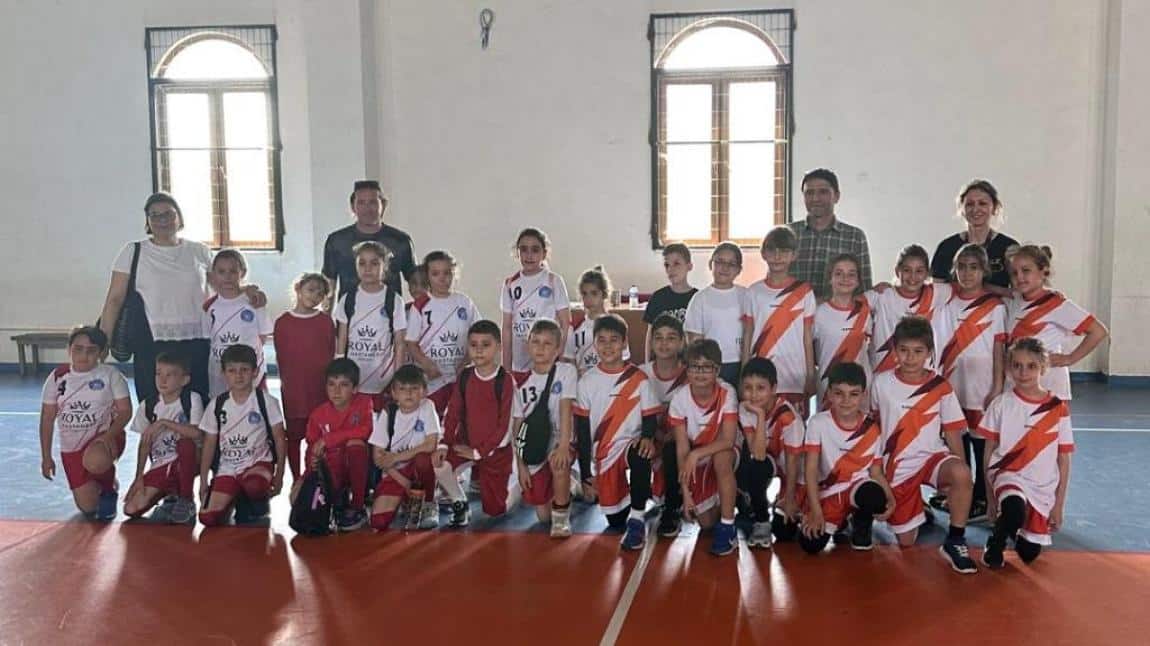 “Mendil Kapmaca” Oyununda 3/B Sınıfı Finalde